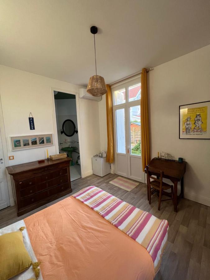 Chambre Sur La Falaise De Pontaillac วูซ์-ซัวร์-แมร์ ภายนอก รูปภาพ